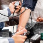 Langkah-langkah Tepat untuk Mengukur Tekanan Darah Sendiri di Rumah